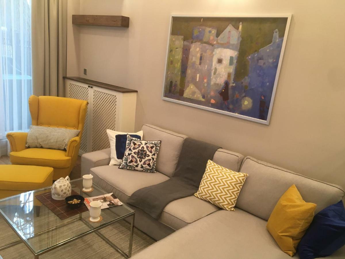 A Luxury Apartment With Patio And Bbq Sofia Bagian luar foto